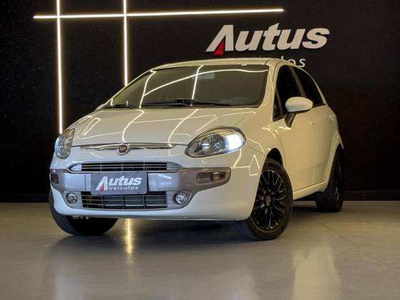 FIAT PUNTO 1.6 ESSENCE 16V FLEX 4P MANUAL